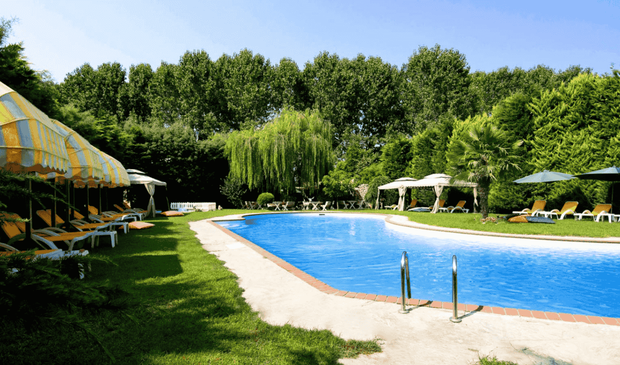 Viilage Park Otel